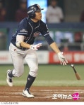 두산, 홈런 4방 앞세워 삼성 8-3 격파