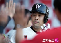 [포토]15호포 정의윤, 개인 최다 홈런 기록!
