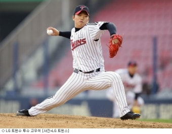 '150km' 파이어볼러 고우석, 강렬했던 프로 데뷔전