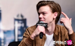 [포토]토마스 브로디 생스터, 미간이 섹시한 남자