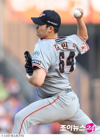 '김민우, 948일만의 승리' 한화, KT에 위닝시리즈