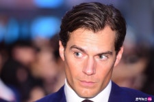 [조이HD]헨리 카빌, 슈퍼맨의 범접할 수 없는 외모