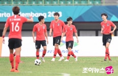 [AG]'황의조 해트트릭' 김학범호, 우즈벡 꺾고 4강 진출