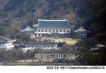 재계총수 임기말 대통령과 잇단 회동 ‘부담’