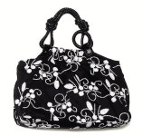 올봄 꽃무늬는 모던로맨틱과 에스닉플라워