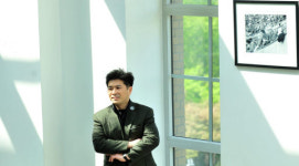 나는 행복한 예술전투기 조종사 큐레이터 이원일