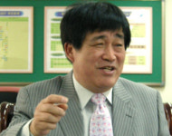 영어 전도사로 나선 섬마을 교장선생님