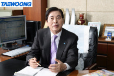 <생생코스닥>허용도 태웅 회장 “風力산업 거품 심하다”쓴소리