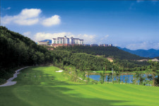 무더위가 싫다면 ‘고지대골프장’으로 가자