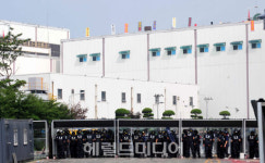 쌍용자동차만안서비스프라자 | 일촉즉발 쌍용차