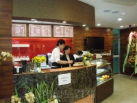 행복플러스가게 오픈 한 달만에 1년 매출 기록