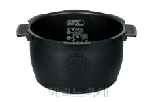 쿠쿠홈시스, 가마솥 밥맛 구현한 ‘무쇠장인 밥솥’ 출시