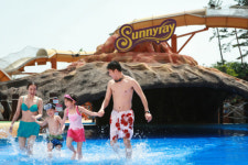 아토피 어린이도 OK! 100% ‘보양온천수’를 공급하는 웰빙워터파크는?