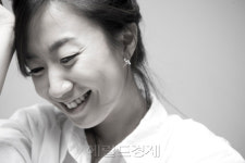 숲, 미니멀리즘, 절제된 감성 충만한 해금연주자 꽃별의 ‘숲의 시간’