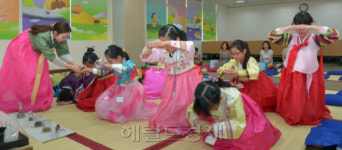 18세기 서당에서 21세기 인성을 배우다