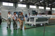 구미IT파크 둘러본 외국인들 “한국 스마트TV 최고” 즉석에서 수출상담도