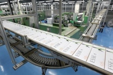 KT＆G 신탄진공장의 힘…과천 김 국장이 피던 ‘에쎄’ 러시아 나타샤도 물다