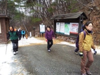 [테마있는 명소] 최초 고갯길 하늘재, 그리고 미륵리사지ㆍ덕주사--망국의 恨 달래다