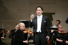 음악으로 빛을 선사하고 봉사로 의술 실천하는 안과의사 박영순