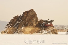 [테마있는 명소] 단양팔경① 도담삼봉--자연이 빚은 한 폭의 동양화