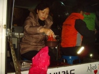구로구 공무원 ‘희망식당 빨간밥차’ 자원봉사