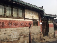 ‘귀하신 몸’ 한옥의 두 얼굴…매수는 없는데 호가만 10억?