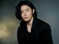 배우 김재욱, 전역 후 윤계상과 한솥밥