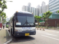 공회전 버스 매연에 담배연기에 고통받는‘창전어린이집’... “우리 아이들의 건강이 짖밟히고 있어요”