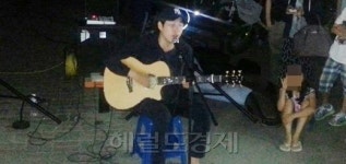 장범준 깜짝 공연 “한강에 떴다…시민들 횡재”