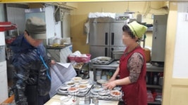  “우리가 만든 밥 한 공기 뚝딱비우고 기운내면 그것보다 좋은게 있나?”
