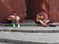 <위크엔드>23년 명물 대학로 개그콤비 김철민ㆍ윤효상 씨...“난 대학로가 좋아요…관객들이 그대로 있어줘서 고맙대요”