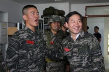 유정복 안행부장관 해병대 장병 격려