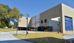 서울관 설계한 건축가 민현준 “카리스마있는 건물 왜 없냐고요?”