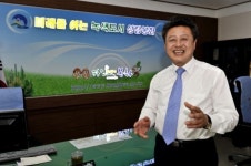 <길문화>(7)외씨버선길 강원편...박노욱 봉화군수...문학의 향기 넘치는 길