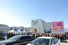 속초 조양 양우내안애 뜨거운 분양열기.. 견본주택에 1만3000여명 몰려