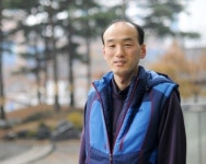 재활용품 모아 4년간 1800여만원 기부한 구청 청소원들