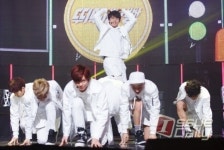 [이슈포토] 비투비, '팬 여러분 사랑해요!'