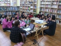 [위크엔드] ‘도서관에 텐트는 왜?’ 도서관이 진화한다