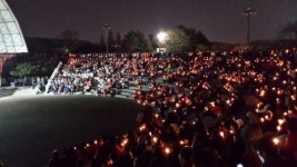 [세월호 침몰] “꼭 돌아와”…안산에 밝혀진 2000여개 눈물의 촛불
