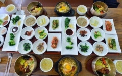 ‘박정희 콩나물국밥’의 전주한일옥, 청계산서 부활