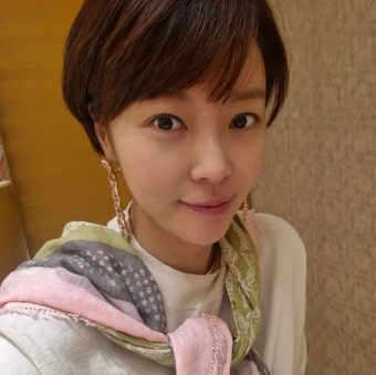 황정음, 이혼 후 열일 중 근황..갈수록 놀라운 초동안 페이스