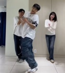 [뮤즈] 지예은바타, 흰 티에 청바지 입고 커플 안무…이때부터였나