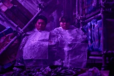진선규X공명→윤경호X강한나X이다희 표 기막힌 납치극 …‘남편들’ 보도스틸 공개