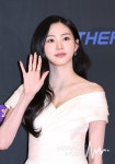 [뮤즈이슈]권은빈, 연예계 은퇴 발표 “수년동안 내 소중한 시간 낭비..행복할 미래 좇을 것”(전문)