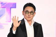 이승철, 첫 손주 품에 안았다 “저 할아버지 됐어요” 감격 소감