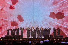 ‘레드라인’ NCT 127, 다섯 번째 월드투어 포문 “후회 없이 다 쏟아붓겠다”