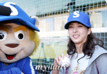 [MD포토] 금순이,  오늘의 구질은 직구? <한국시리즈>