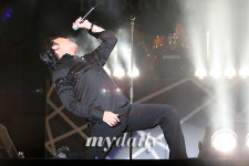 [MD포토] 무대위의 카리스마 이승철(빅3콘서트)