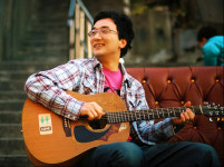 가수 이한철, 소리없이 강하다?