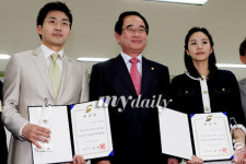 [MD포토] 박지윤, 이재홍 아나운서 